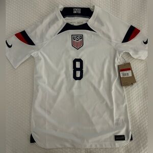 NWT USA Weston McKennie jersey.  Youth large.  Never worn.  BRAND NEW